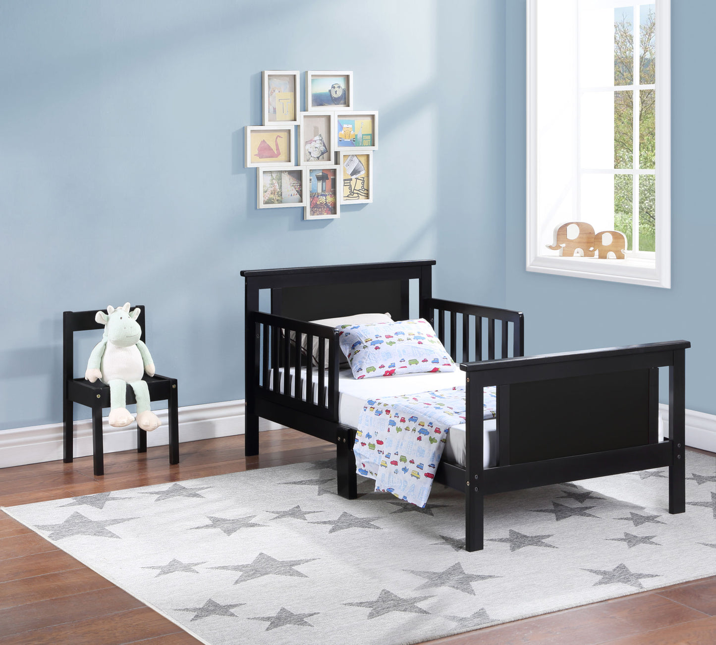 Connelly Reversible Panel Toddler Bed (Black/Vintage Walnut)