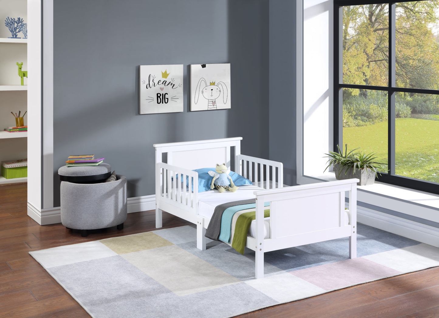 Connelly Reversible Panel Toddler Bed (White/Rockport Gray)